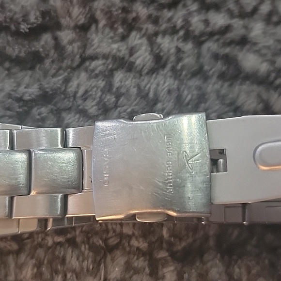 Casio wave ceptor watch - Picture 4 of 4